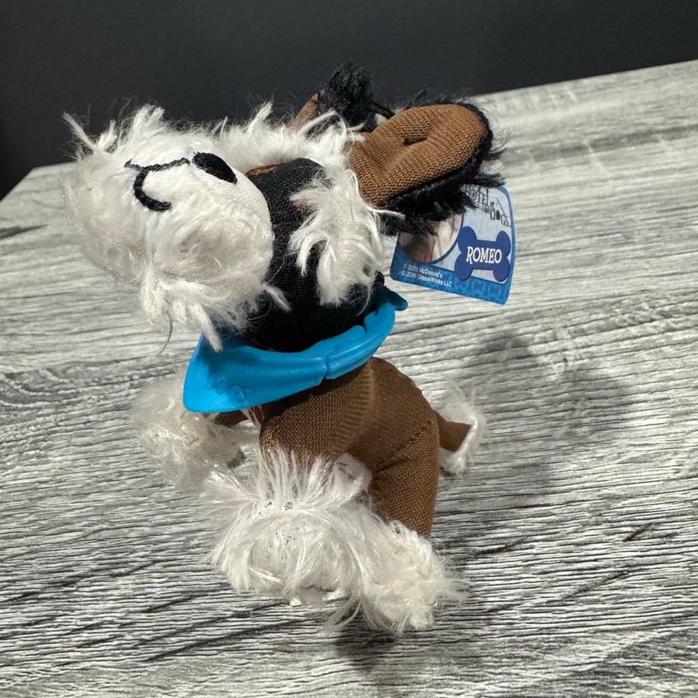 McDonald’s | Hotel for Dogs: Romeo (2009) - Collectible Happy Meal Plush Toy